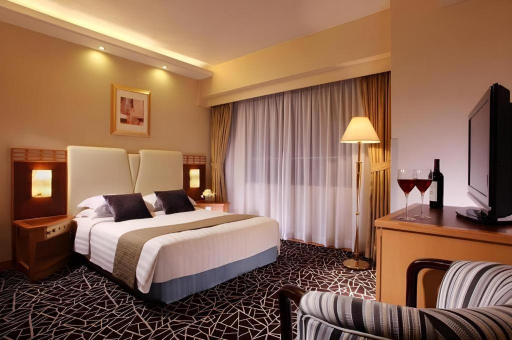 Oasis Avenue-A Gdh Hotel Хонконг Екстериор снимка