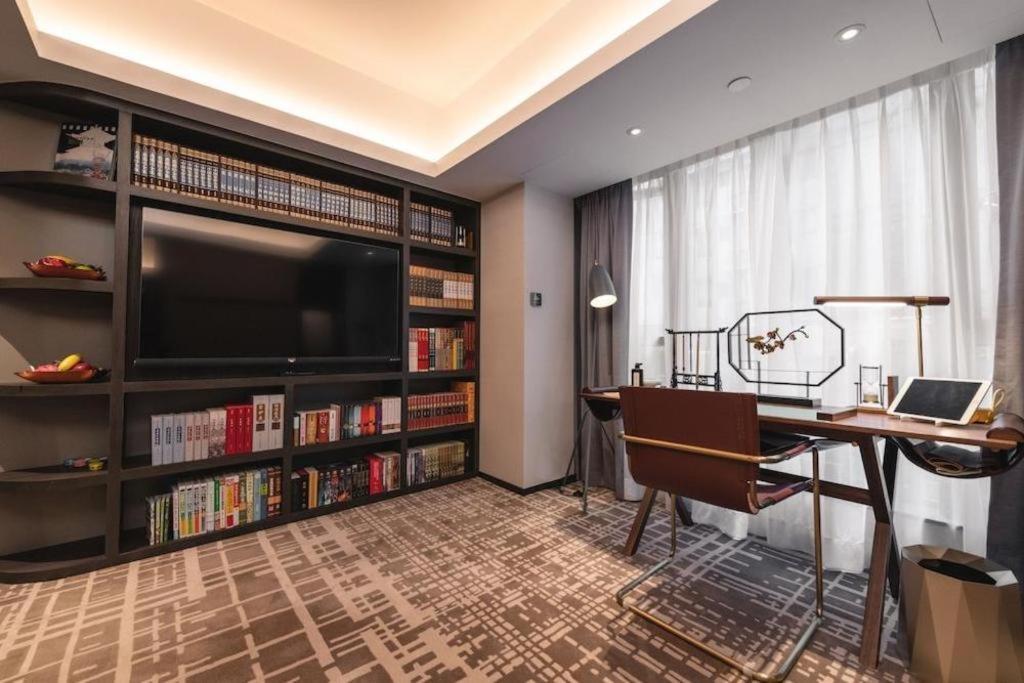 Oasis Avenue-A Gdh Hotel Хонконг Екстериор снимка