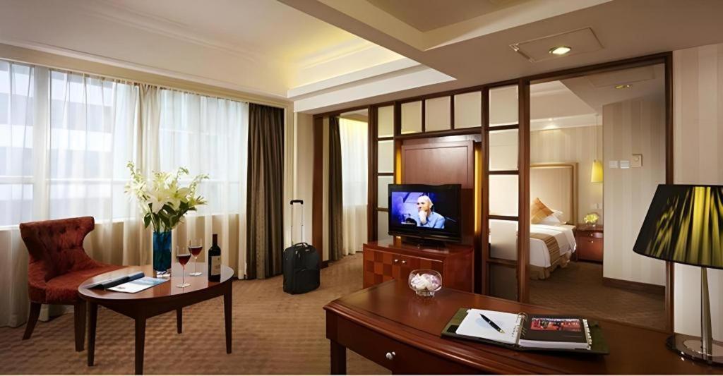 Oasis Avenue-A Gdh Hotel Хонконг Екстериор снимка